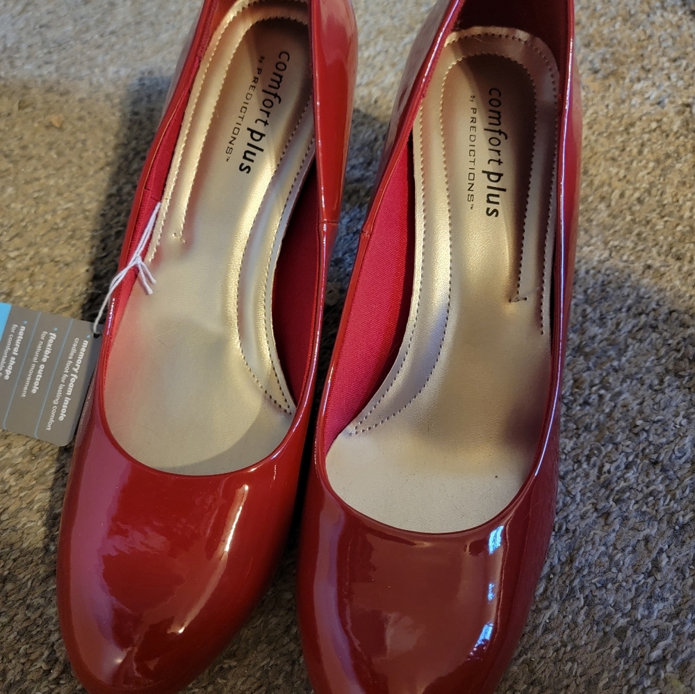 Predictions Comfort Plus Red Heels Size 11